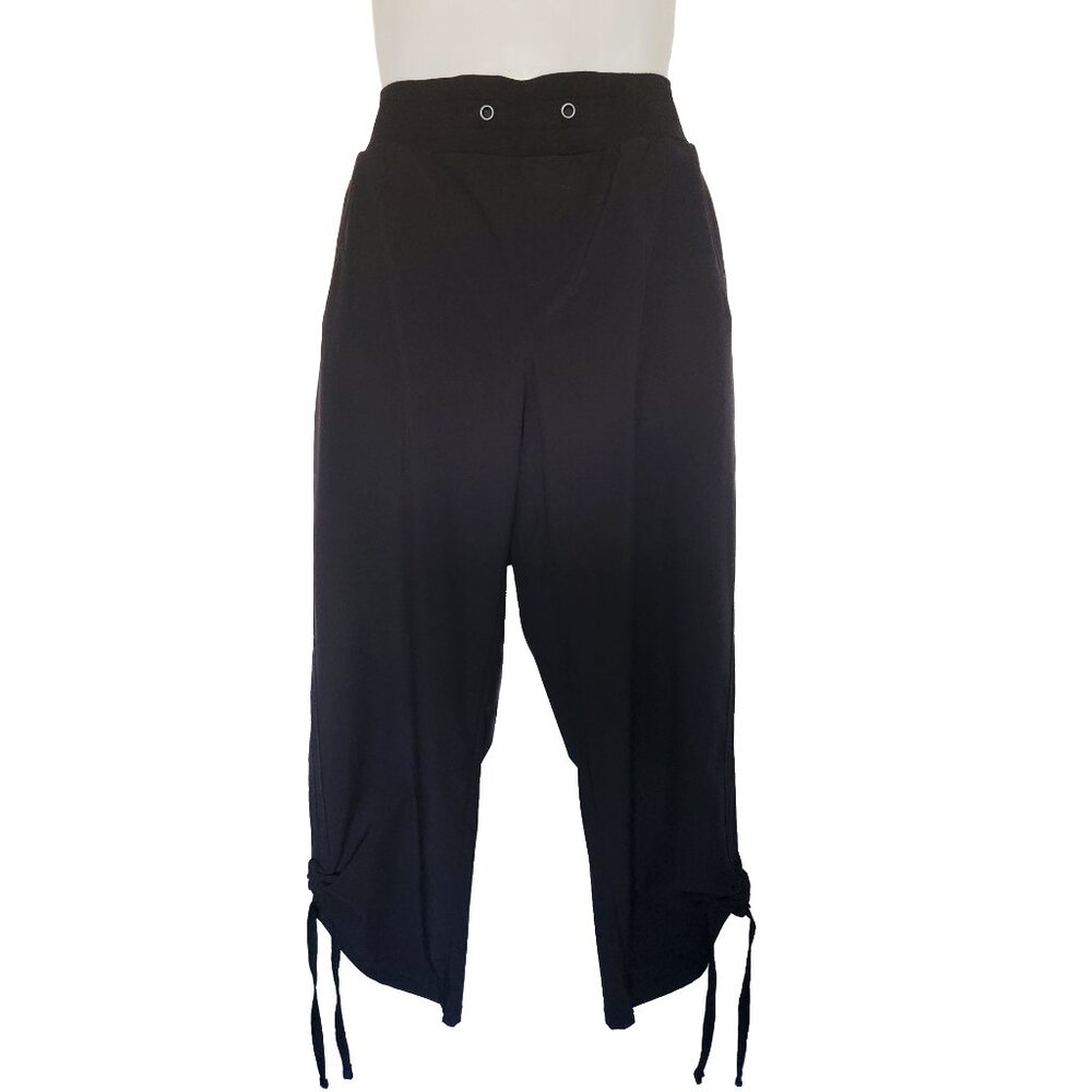Black Capri Pants with Rouched Sides